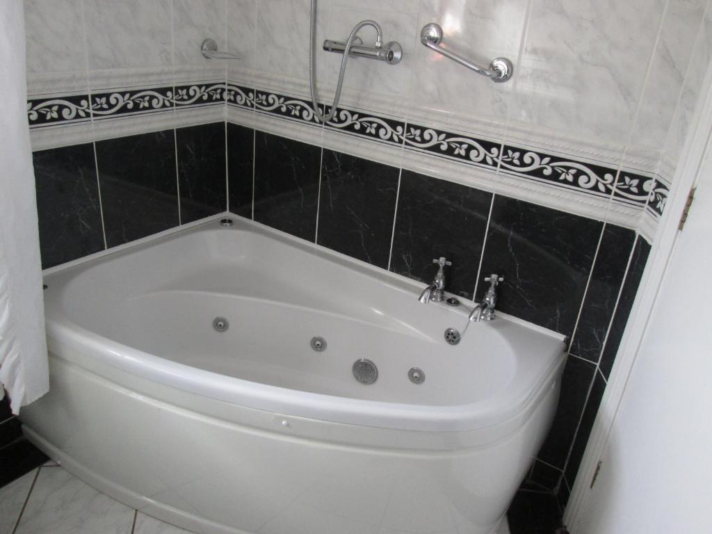 קילקני The Laurels B&B חדר תמונה